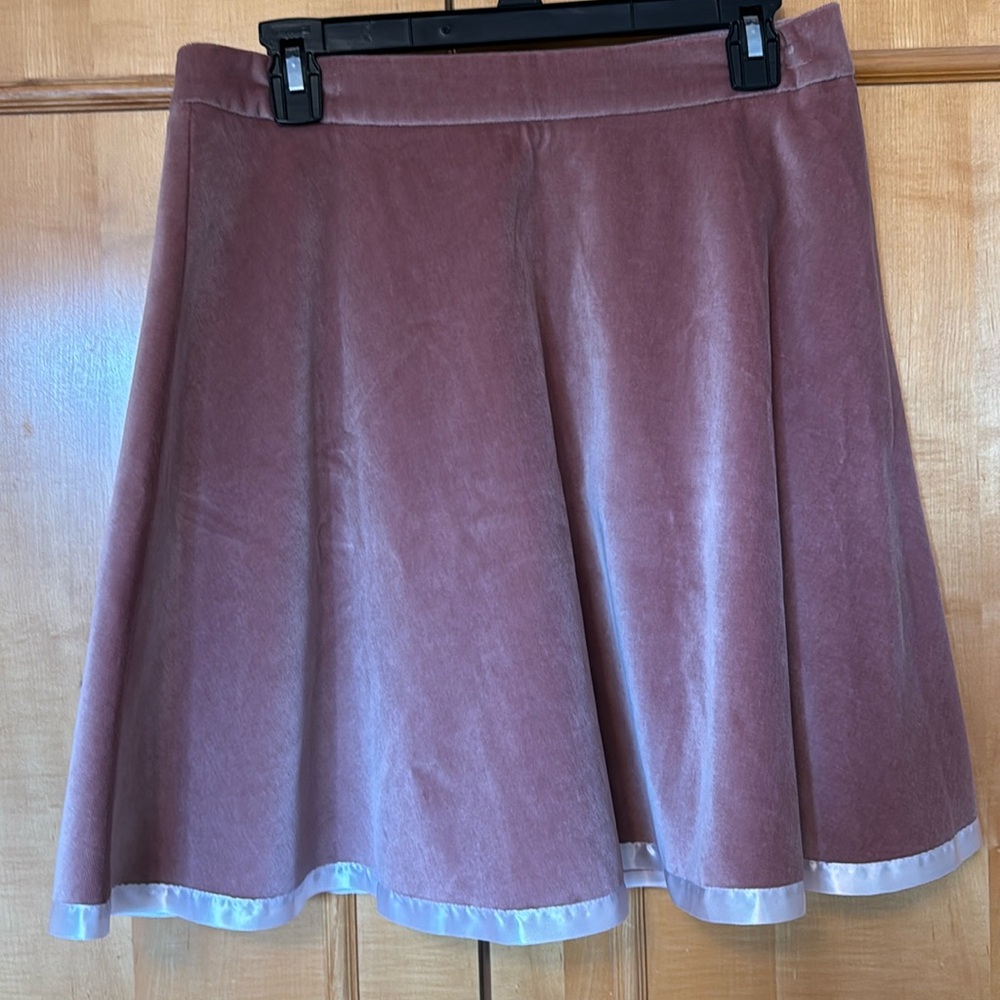 Gently used Ulla Johnson size 8 100% cotton pink skirt🍀🍀